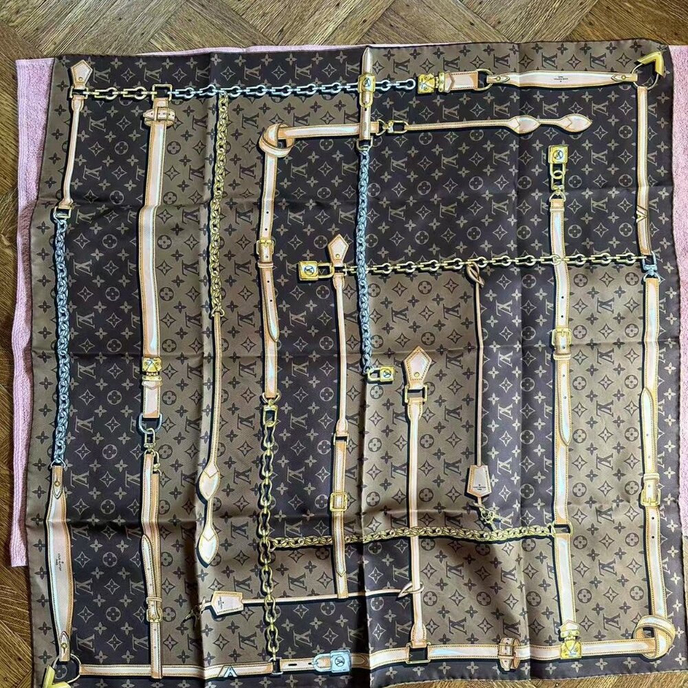 Authentic Louis Vuitton monogram Confidential Silk Scarf New In Box M78666